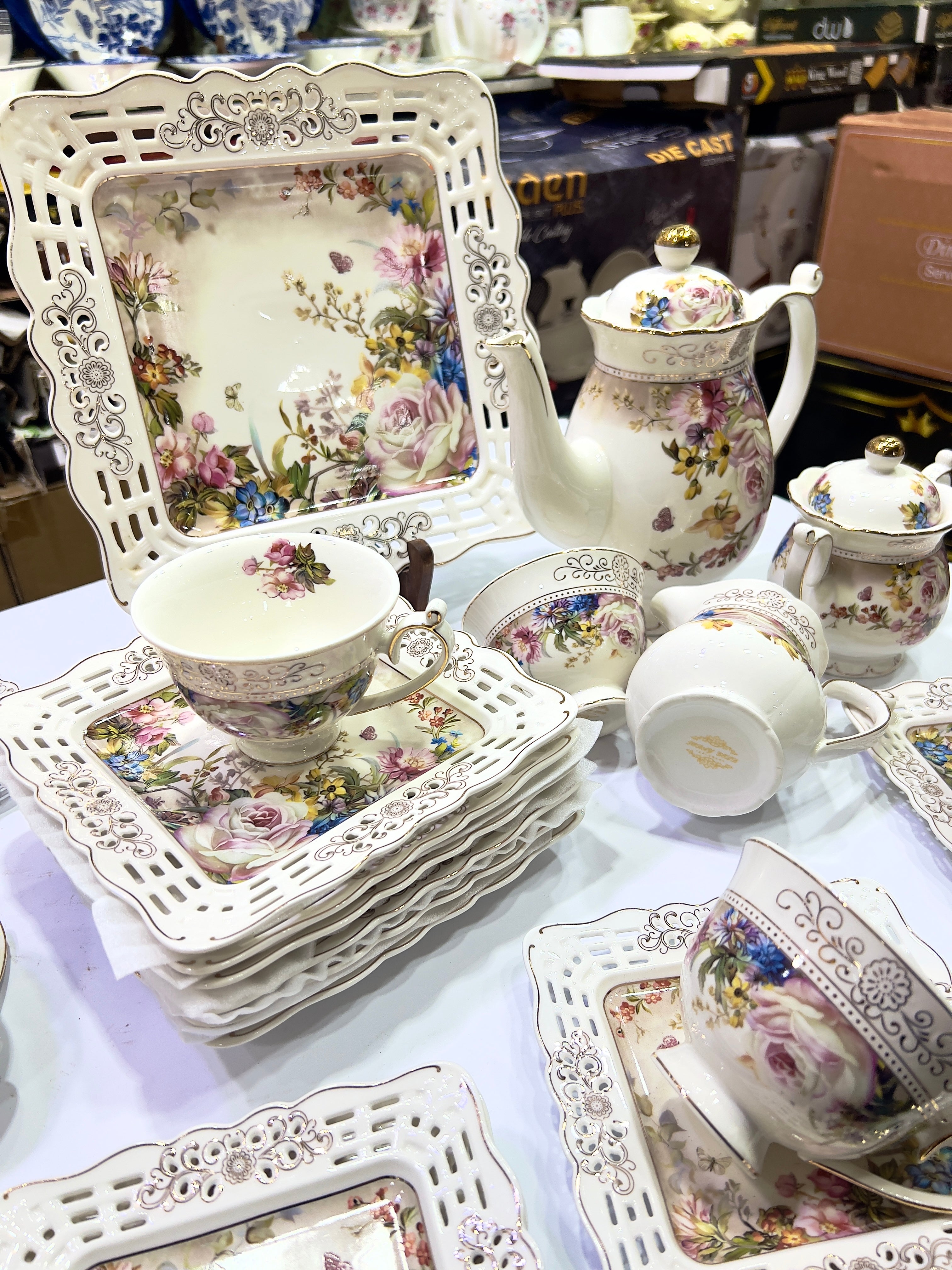 Royal Garden Tea Set