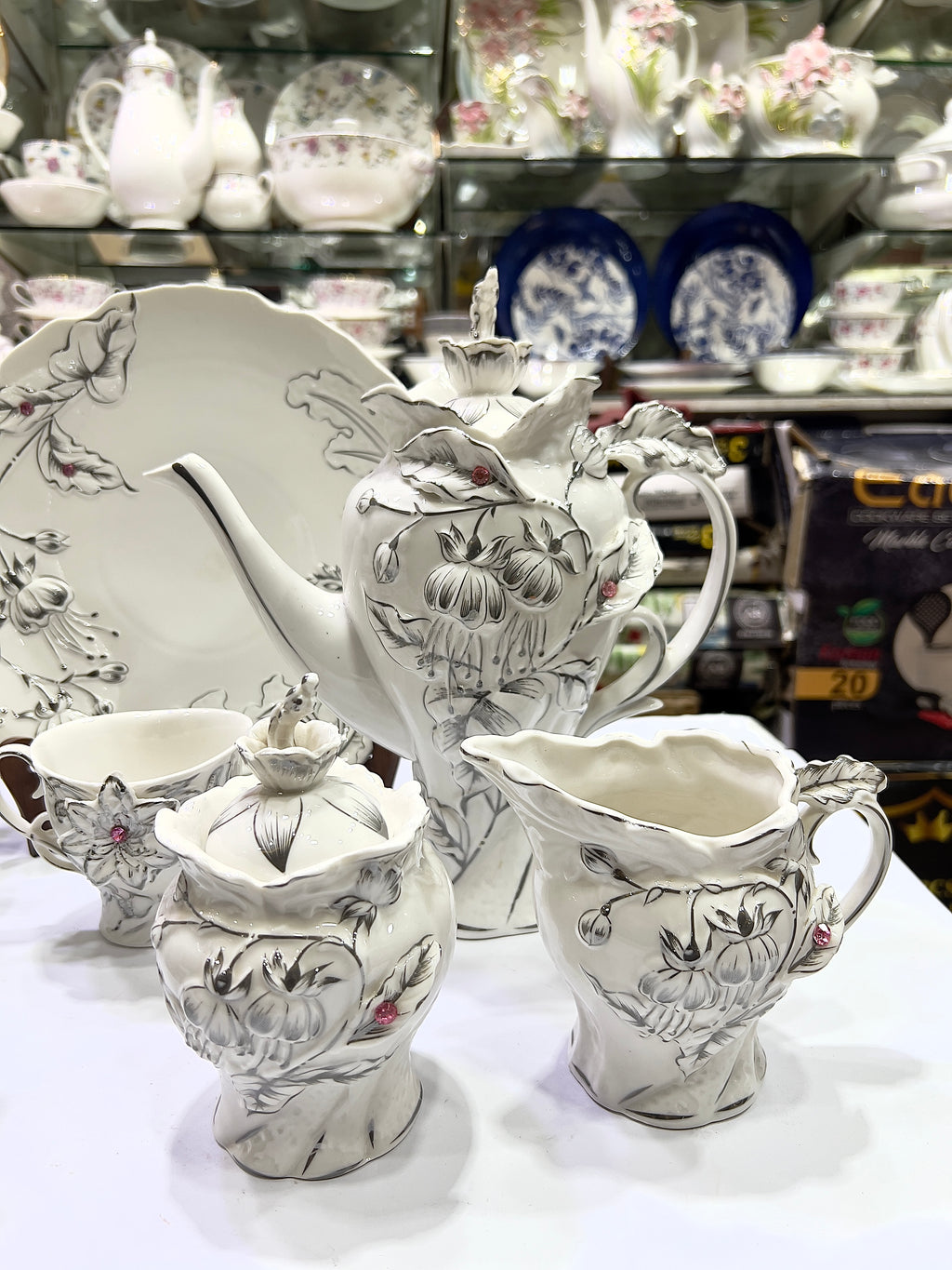 Luxe Flora Tea Set