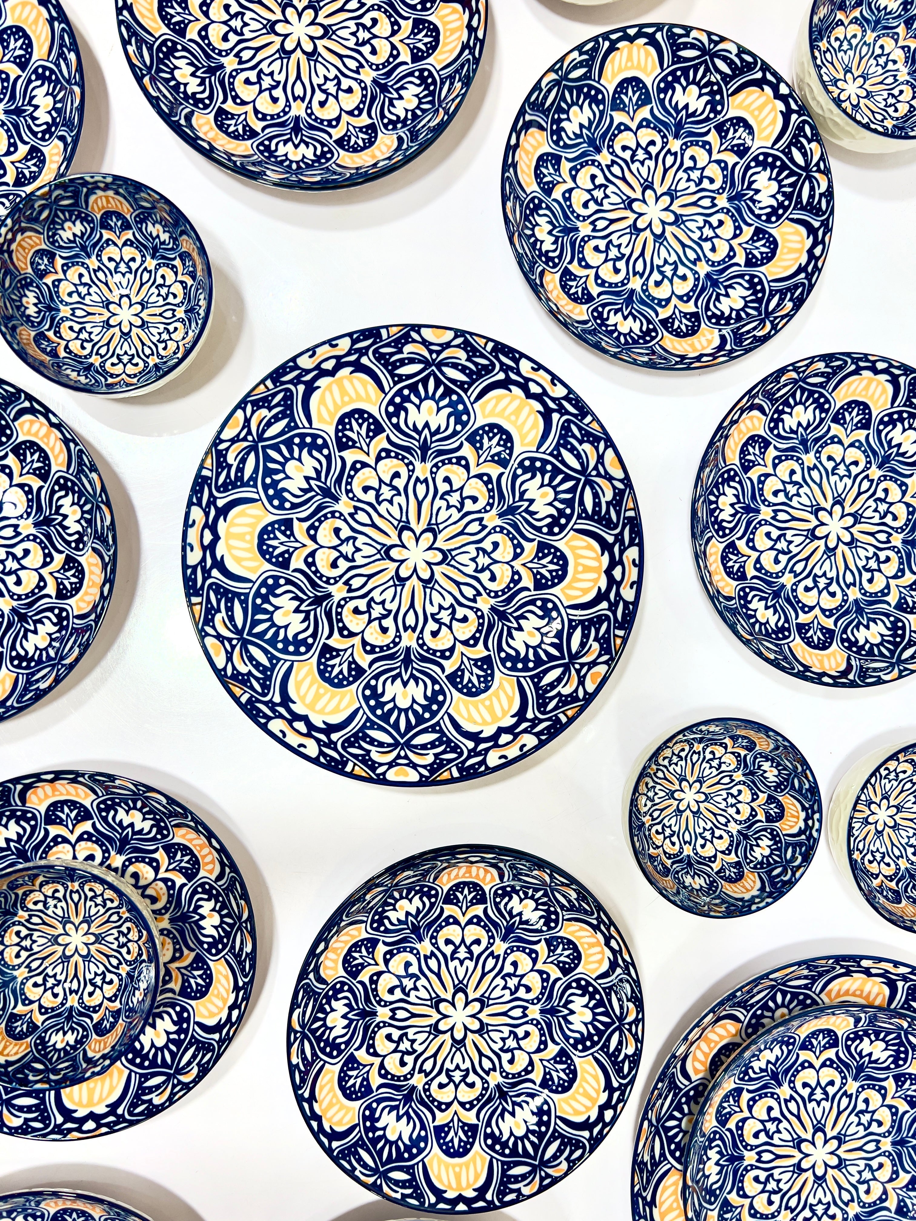 Indigo Royale Plates