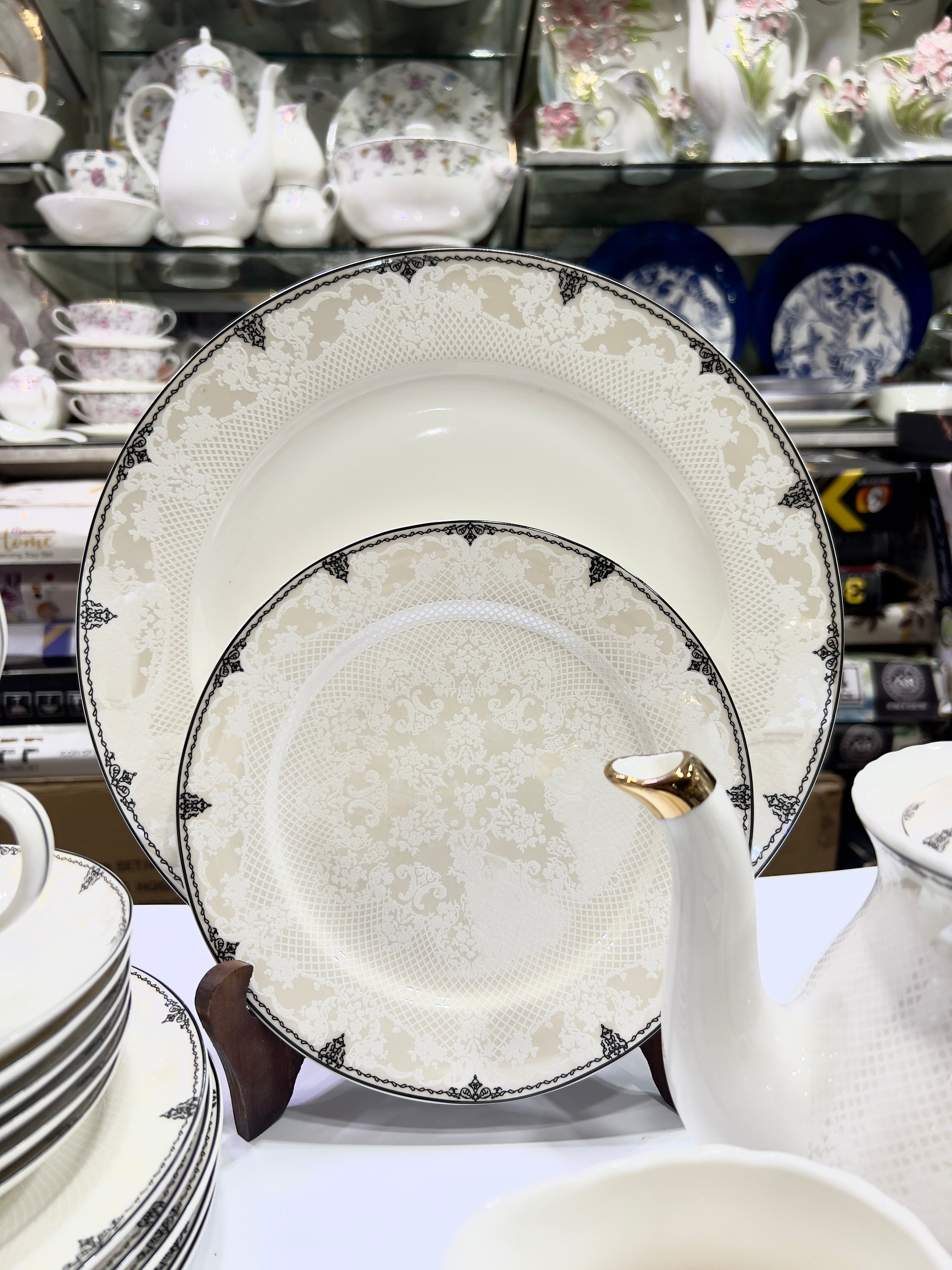 Crown Classic Tea Set
