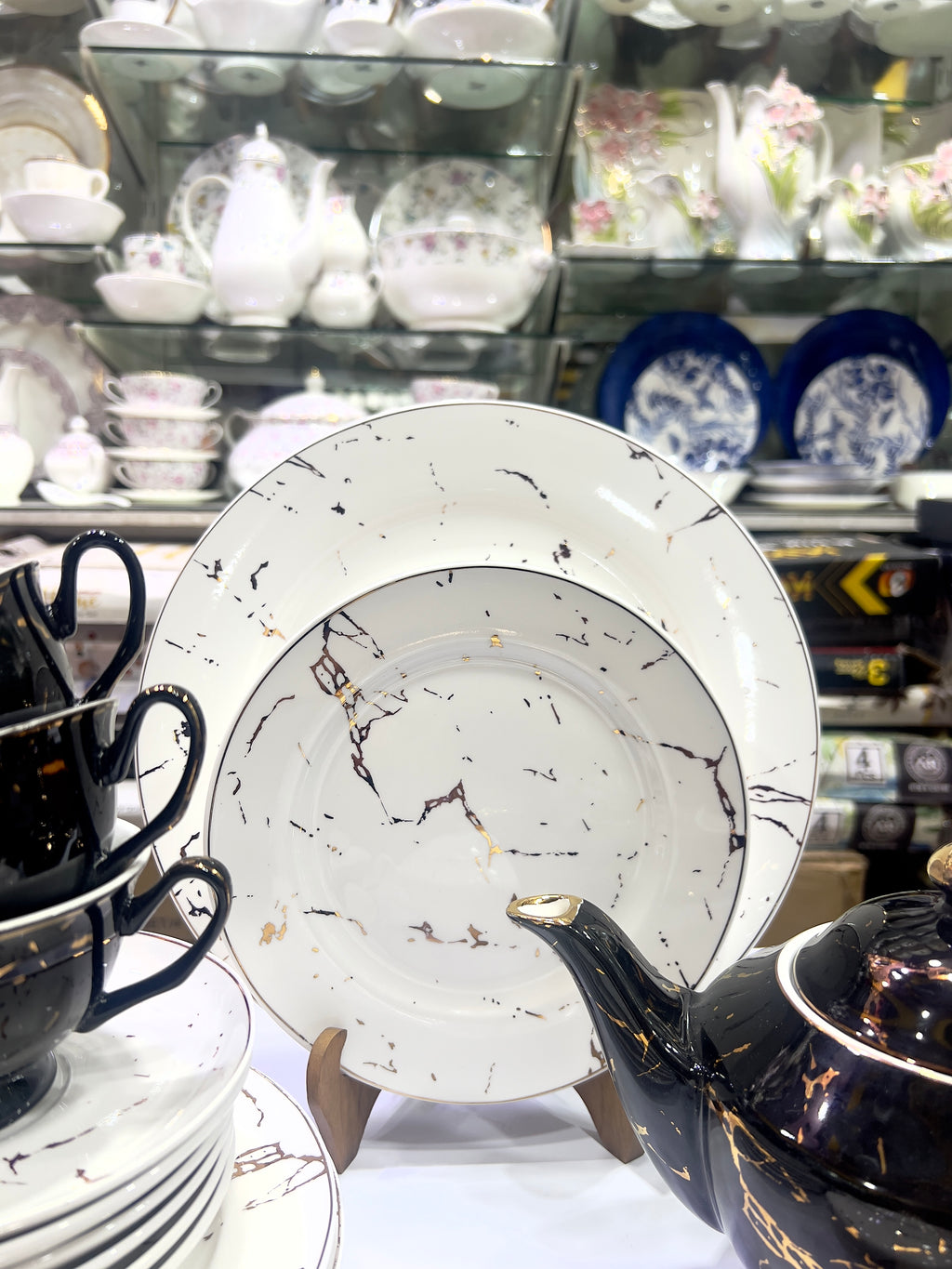Marble Charm Tea Set