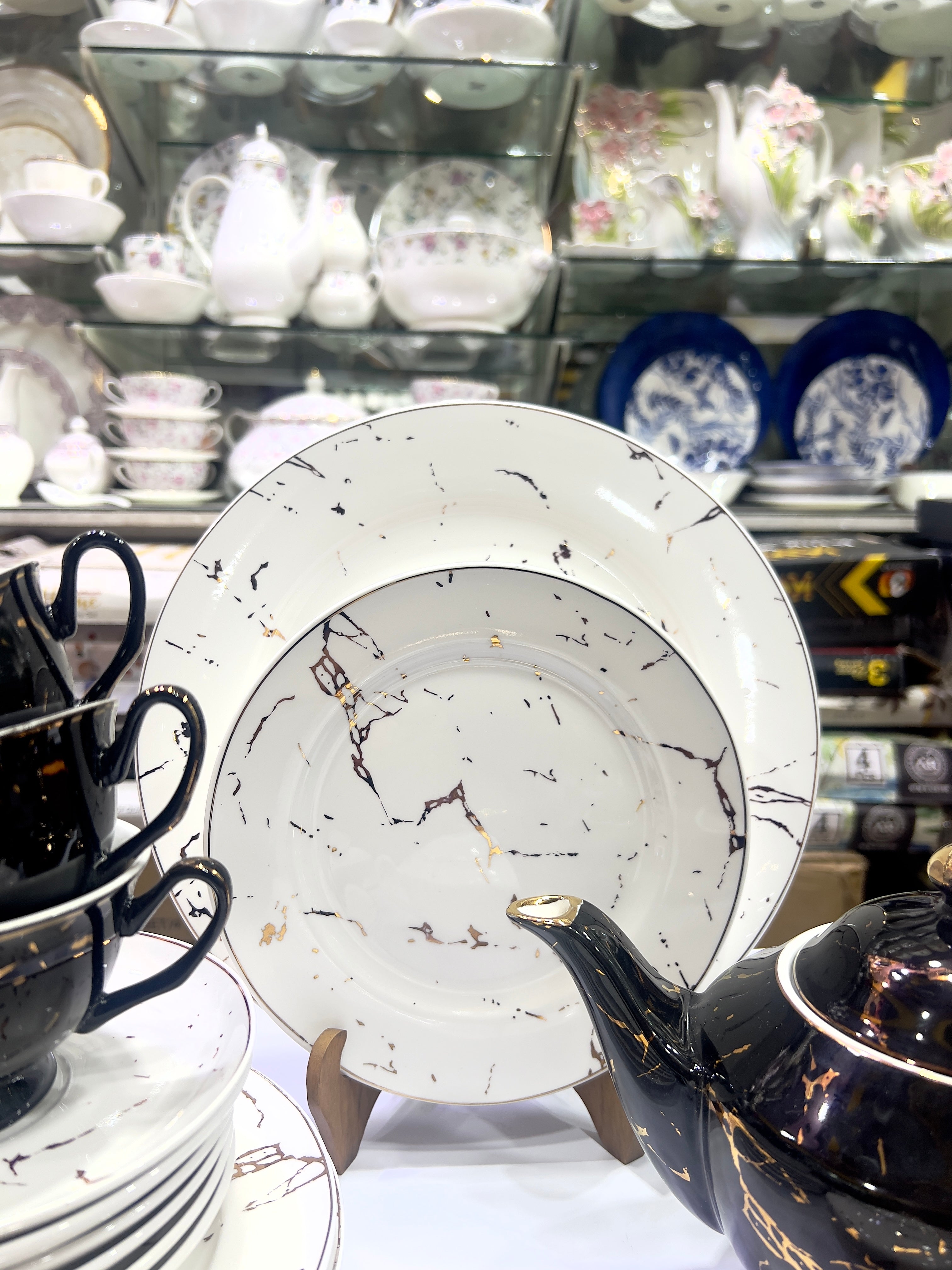Marble Charm Tea Set