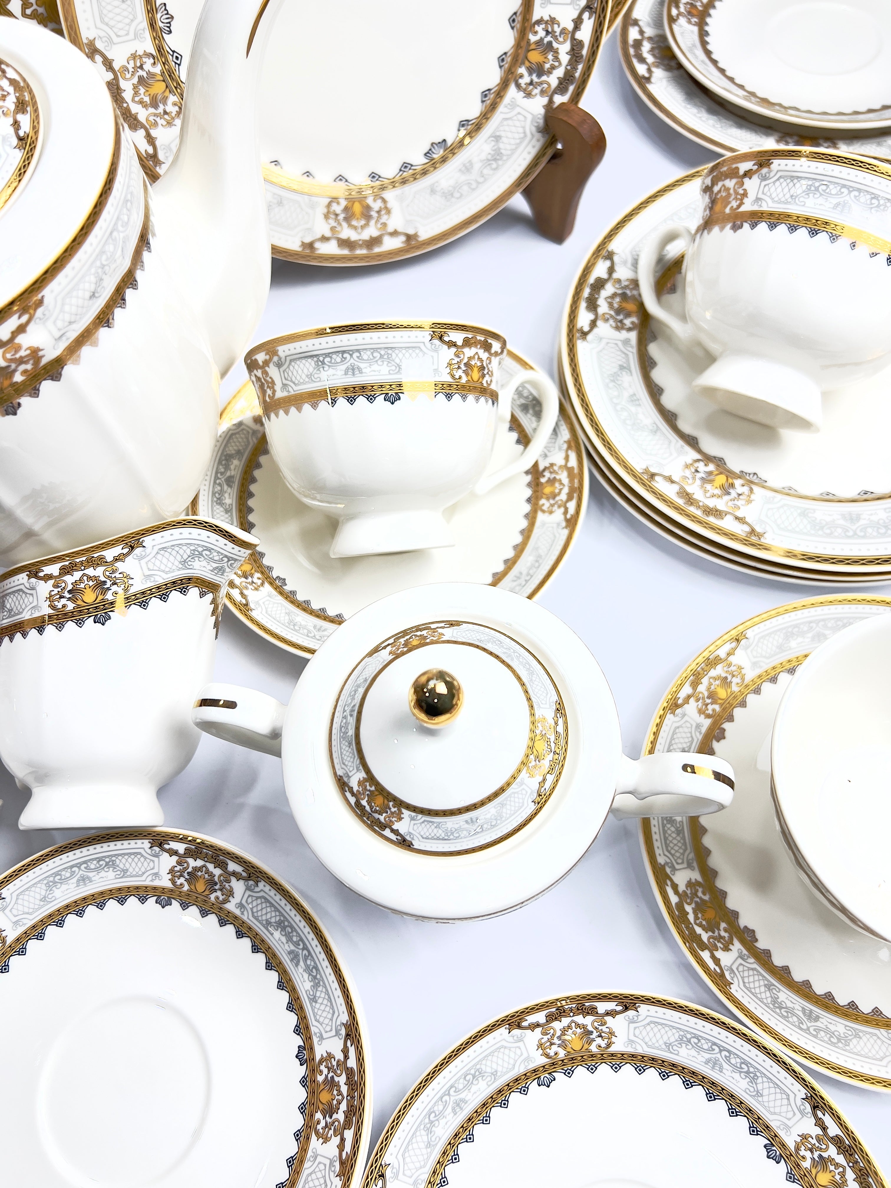 Golden Grace Tea Set