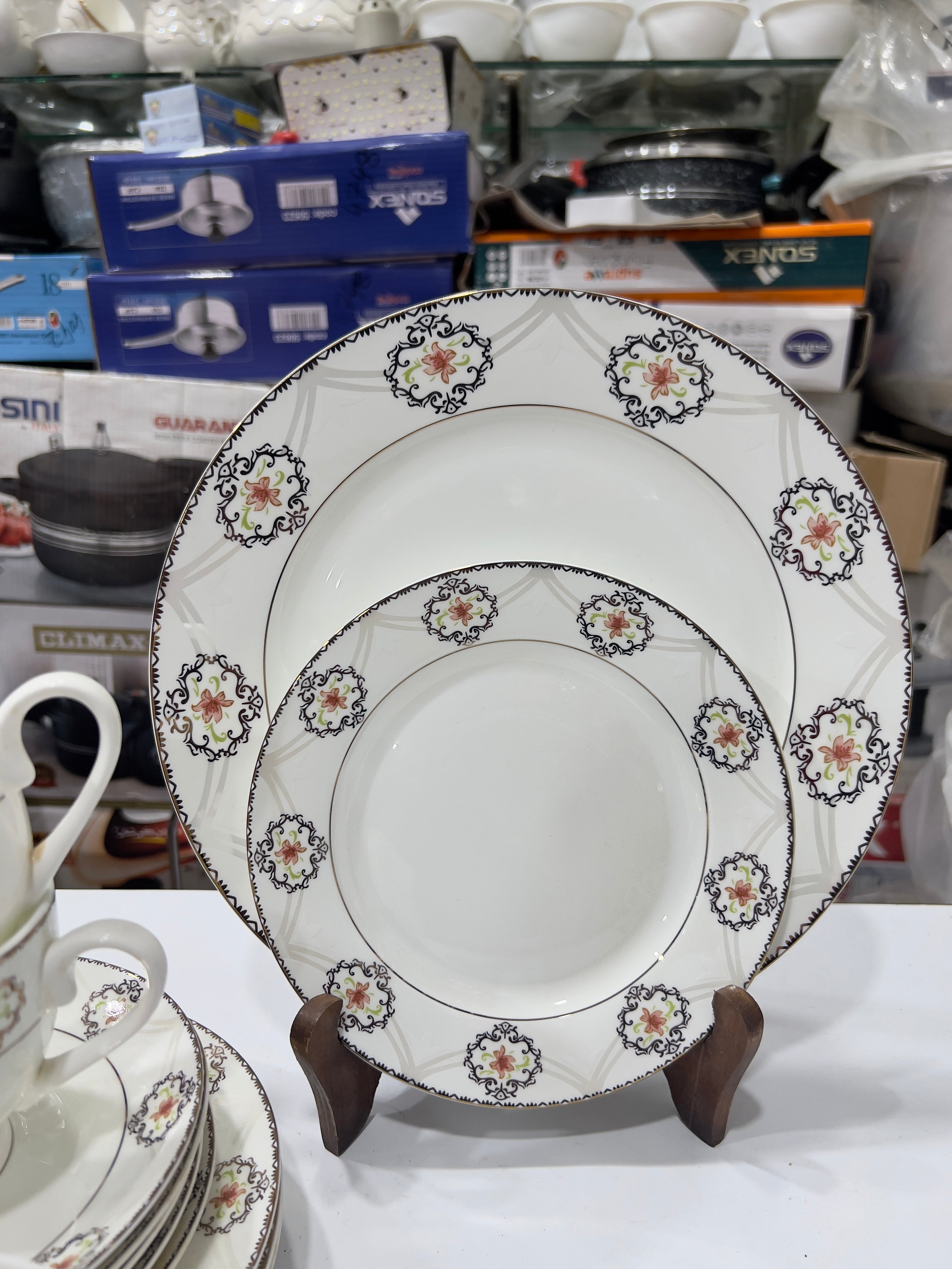 Royal Blossom Tea Set