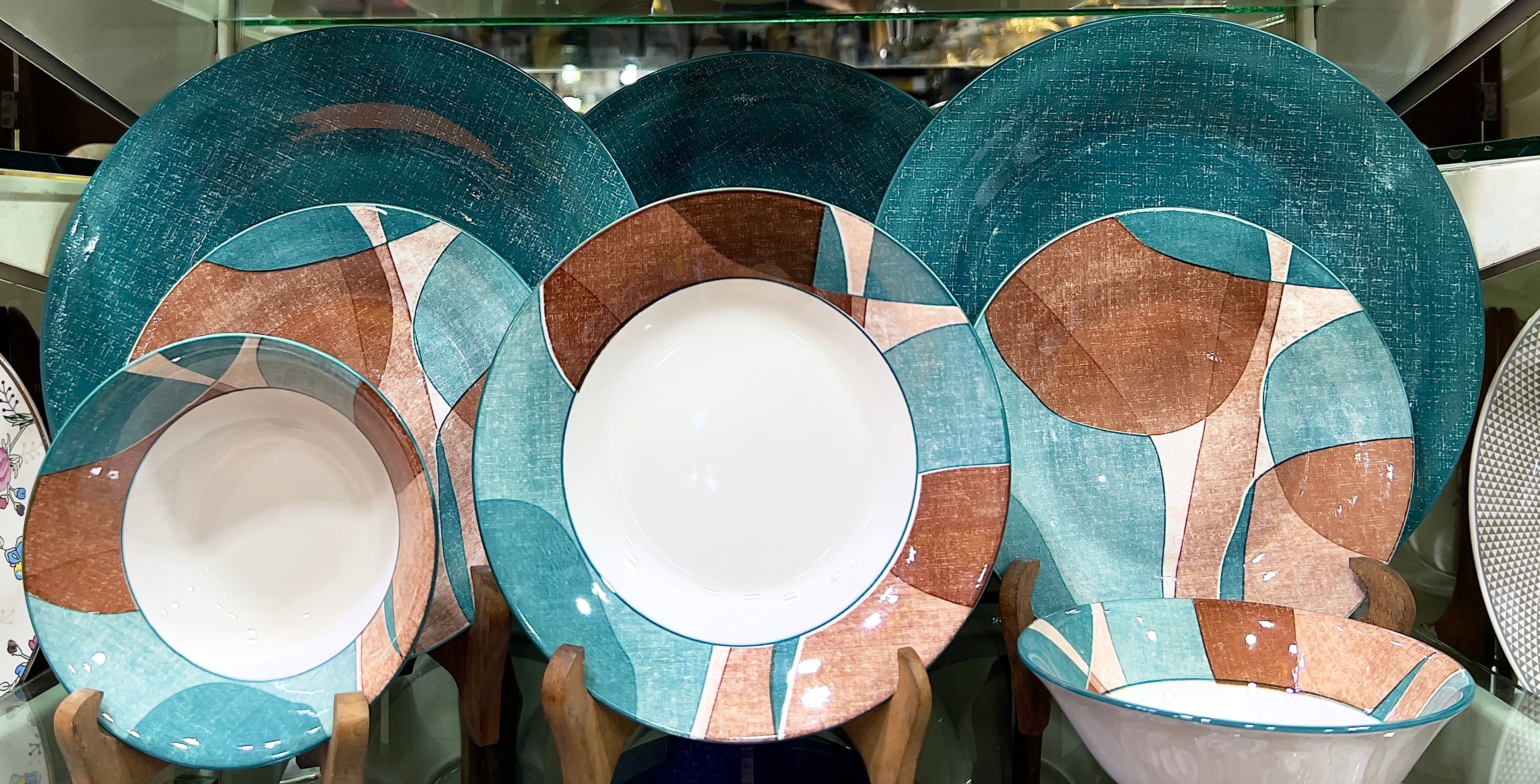 Forest mist 24 piece plate set