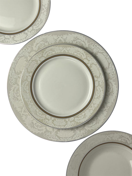 Gilded Petal Plate Set