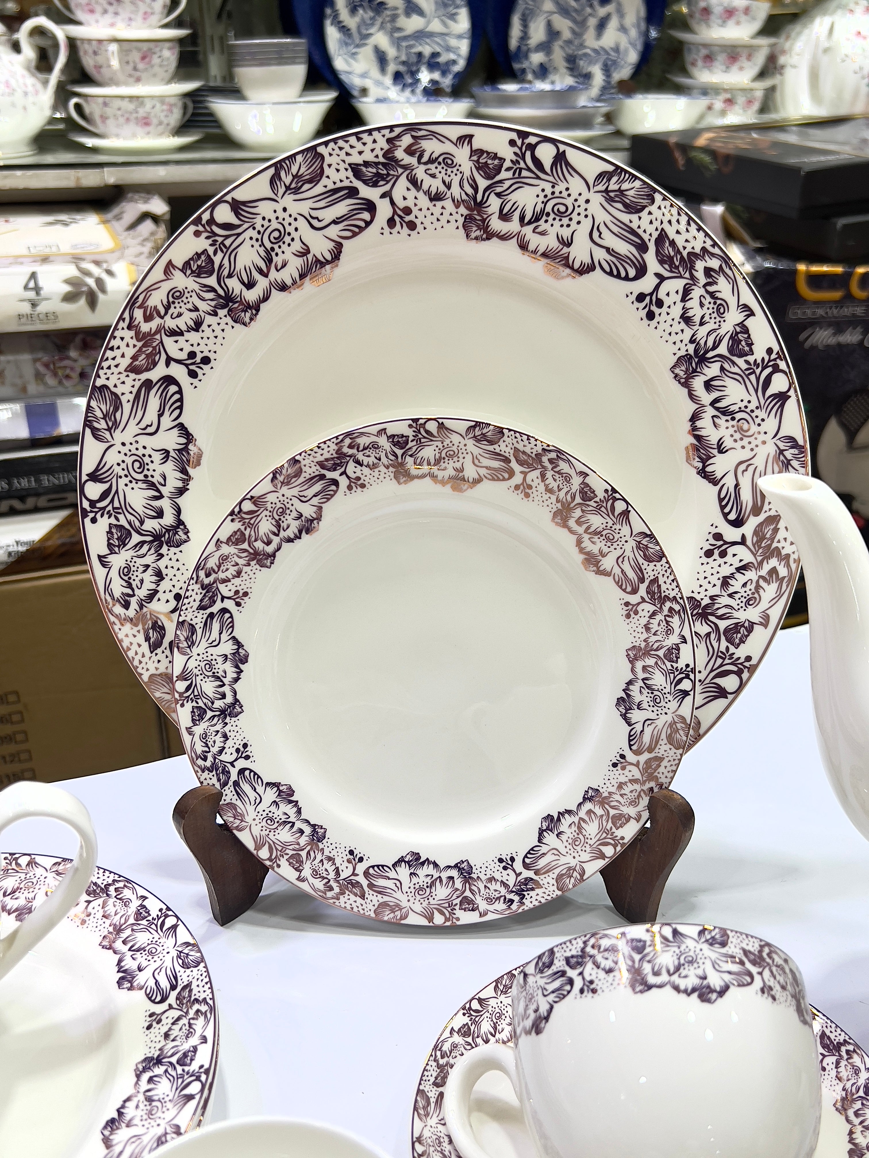 Blossom Crest Tea Set