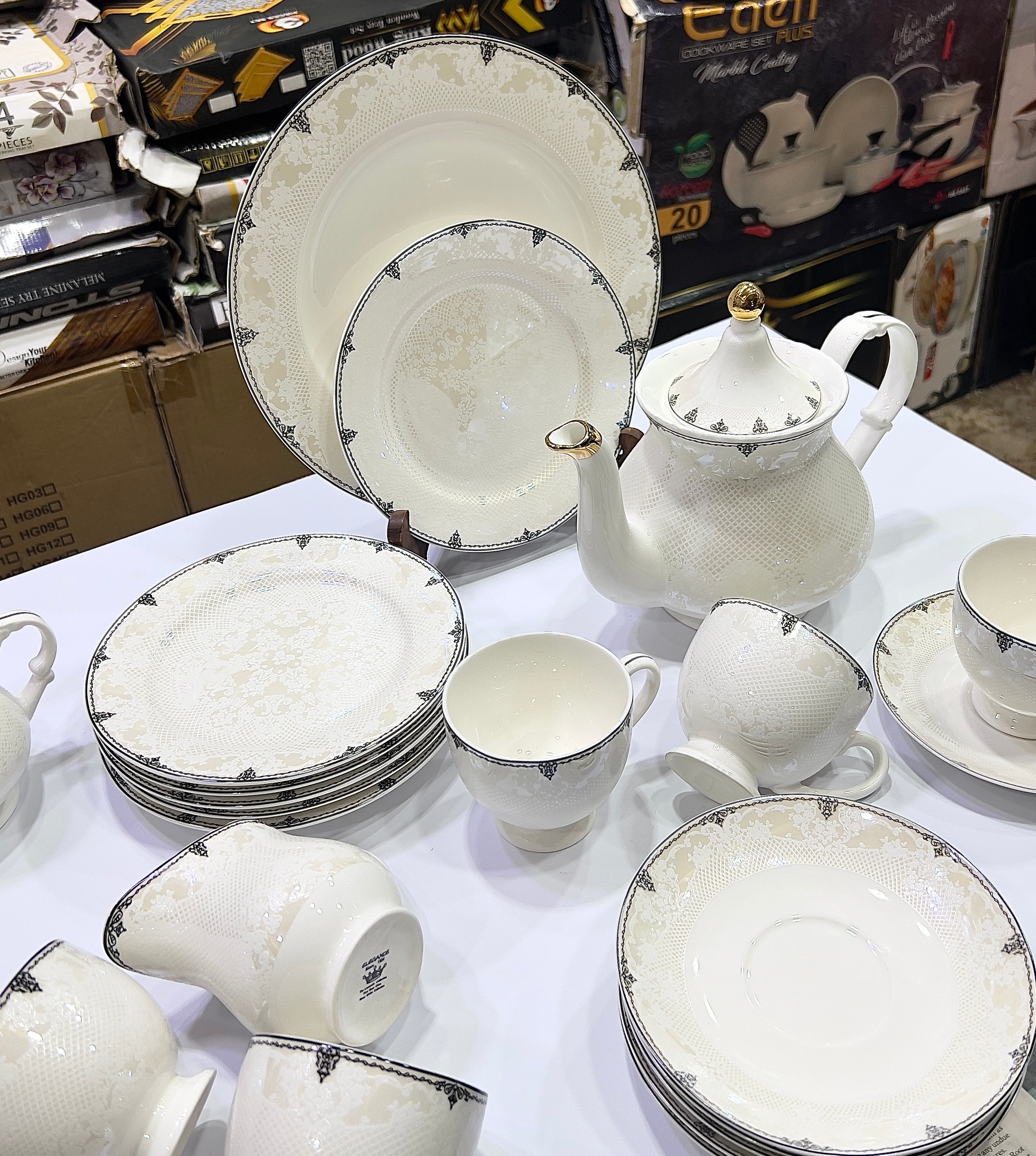 Crown Classic Tea Set