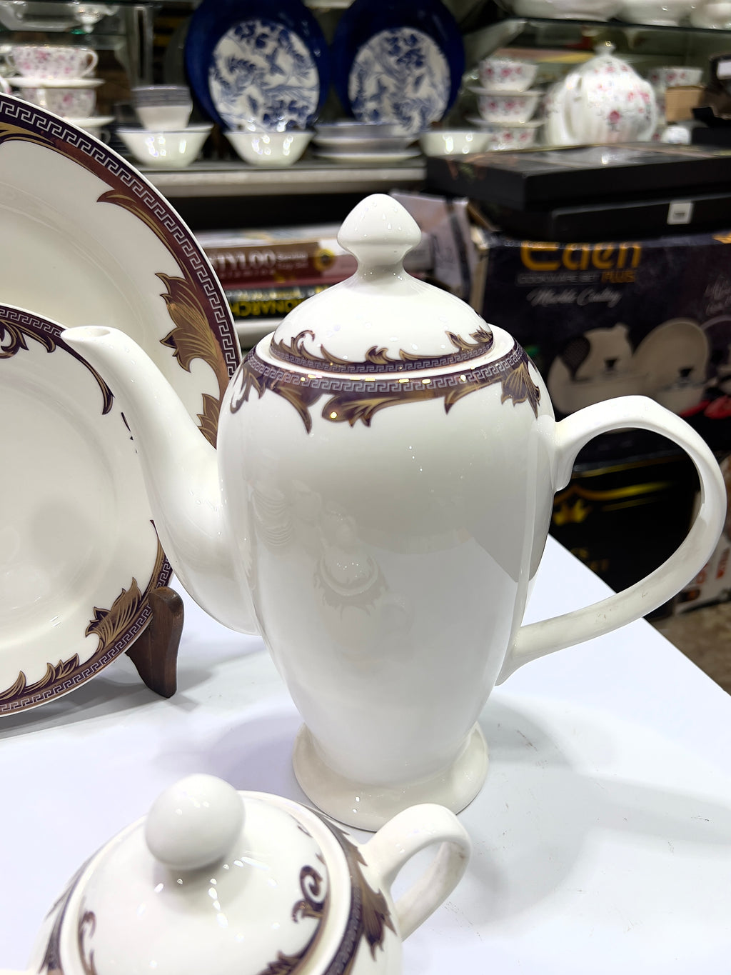 Royal Ripple Tea Set