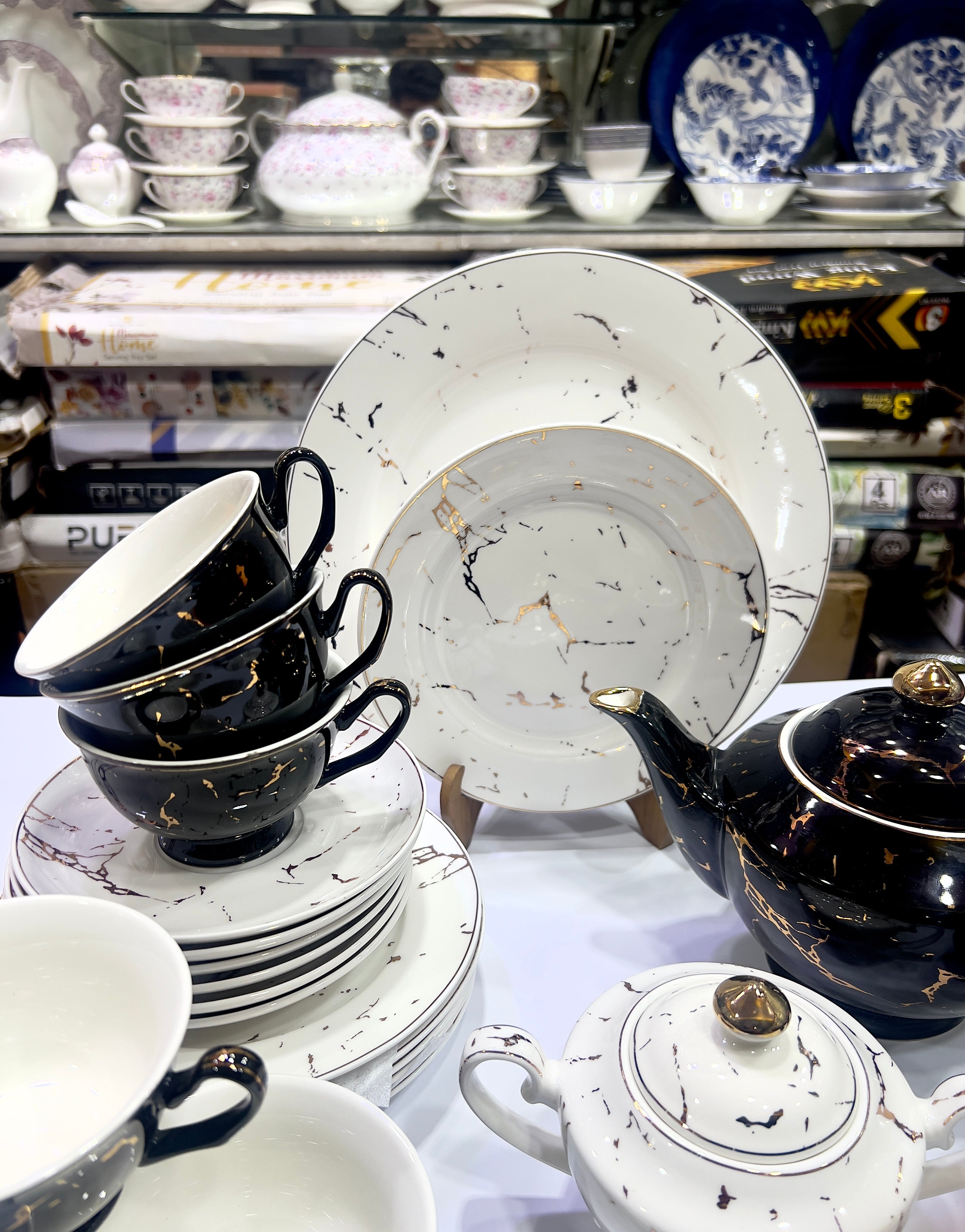 Marble Charm Tea Set