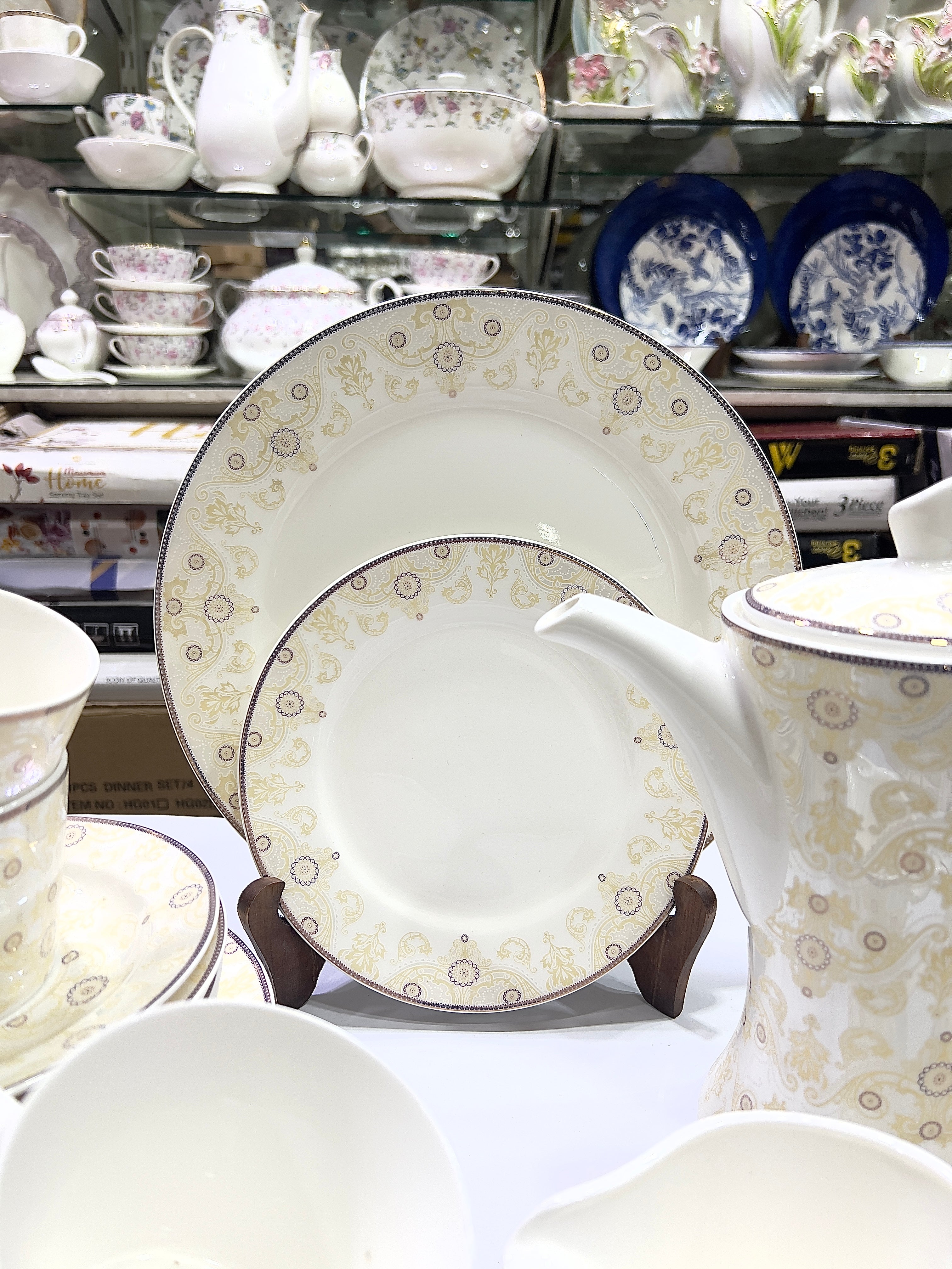 Timeless Bloom Tea Set