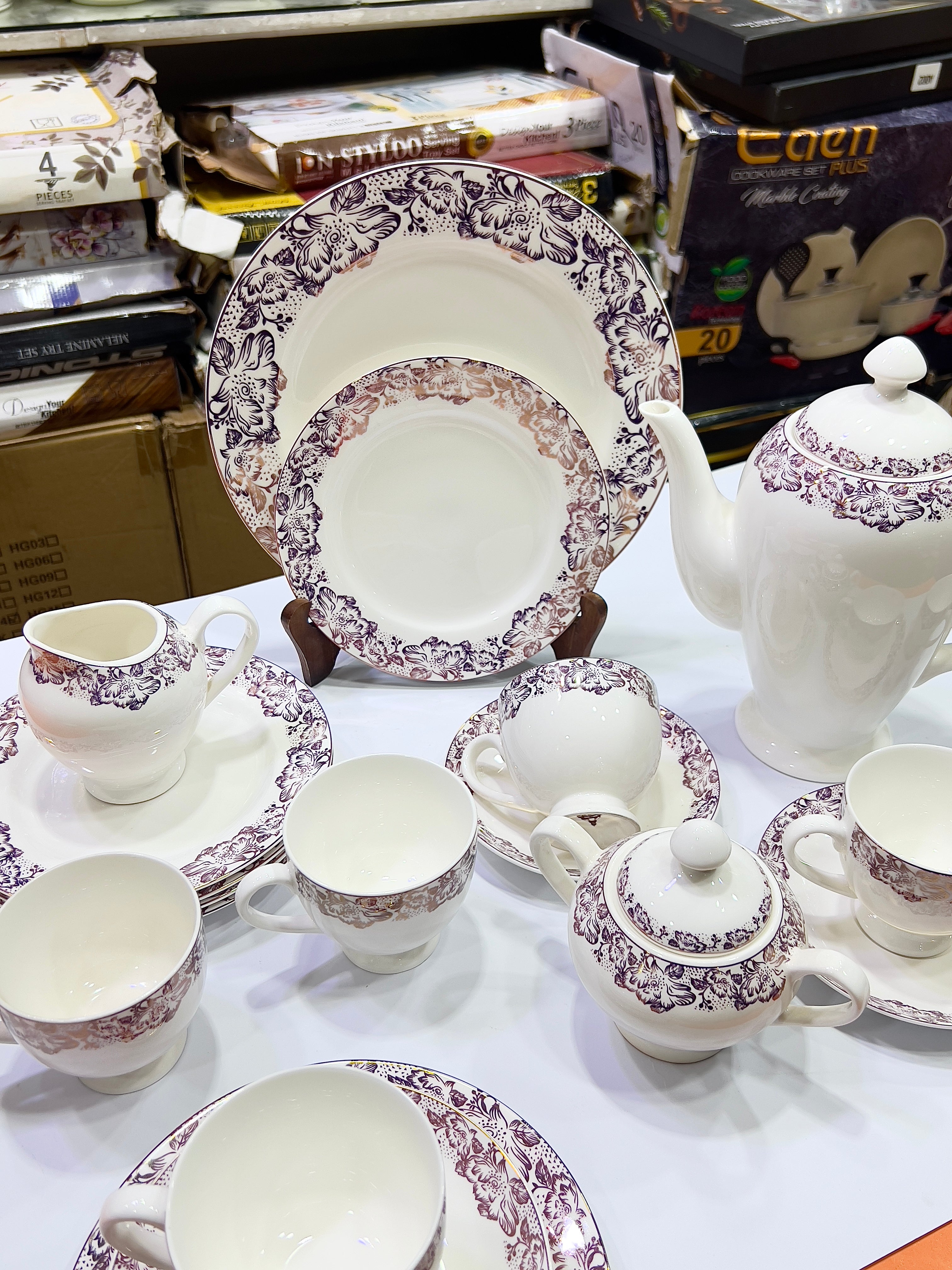 Blossom Crest Tea Set