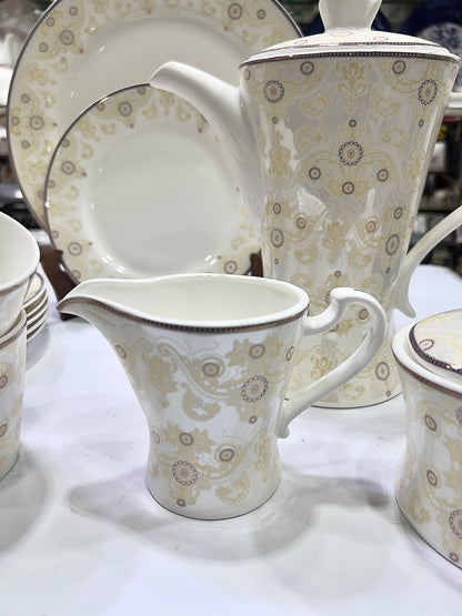 Timeless Bloom Tea Set