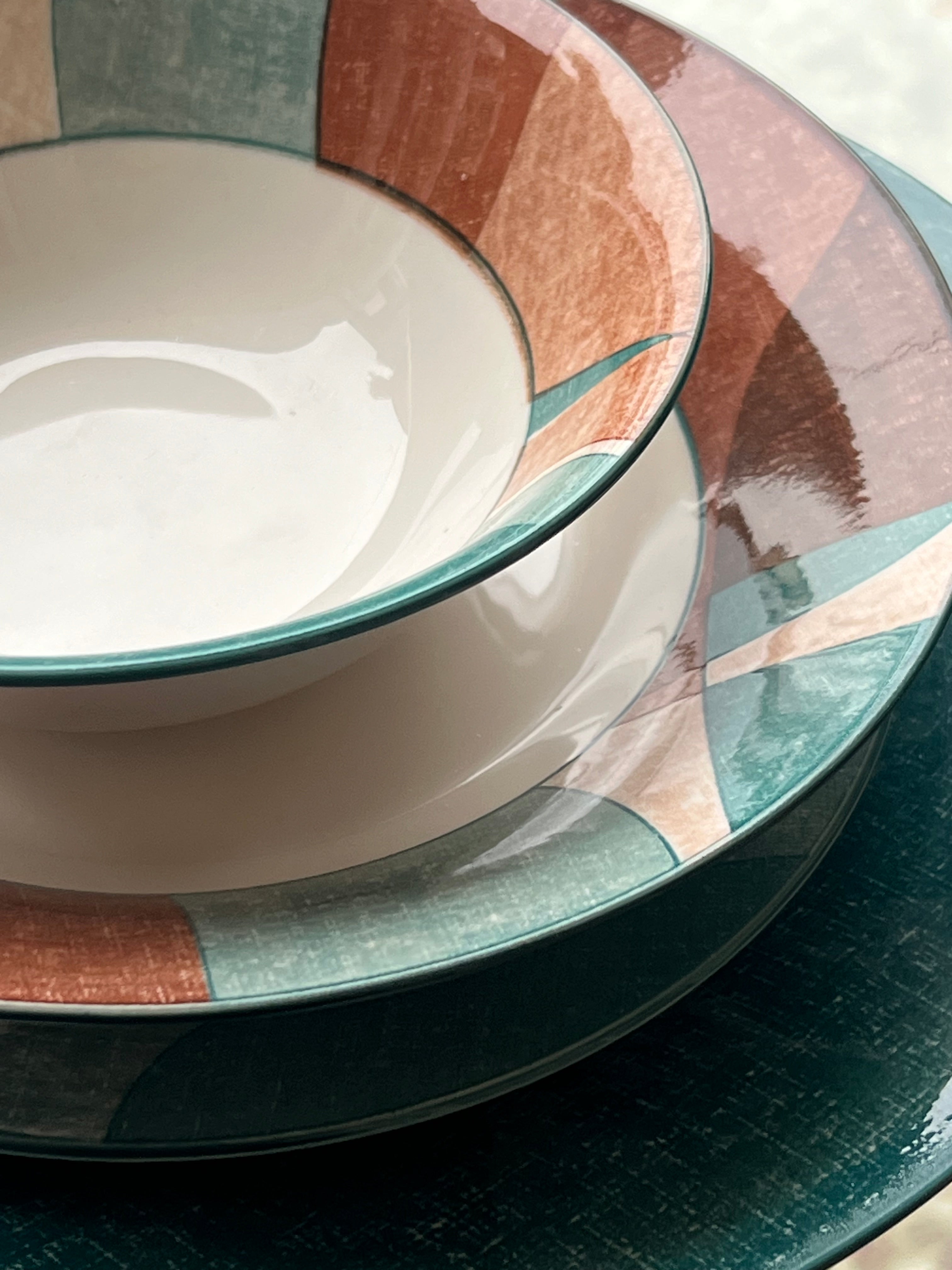 Forest mist 24 piece plate set