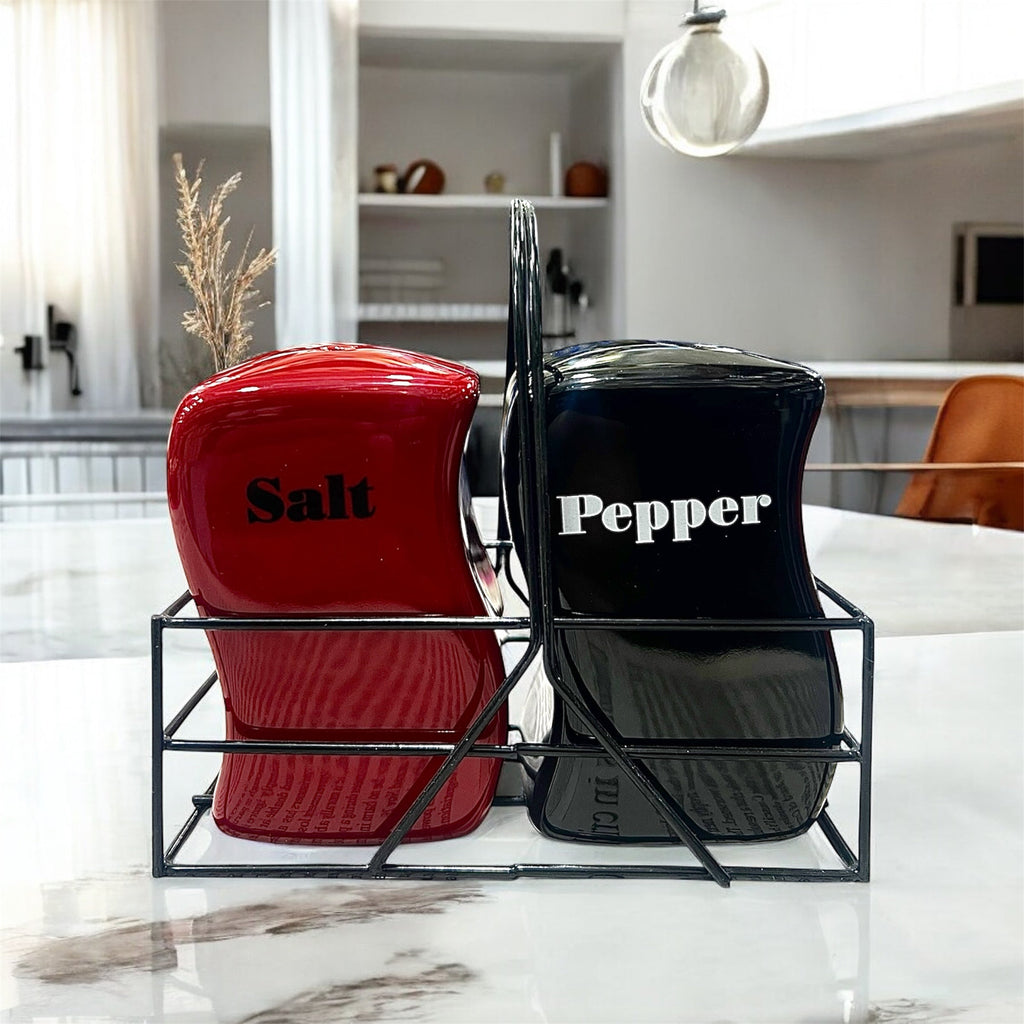 Elegant Salt And Pepper Shaker